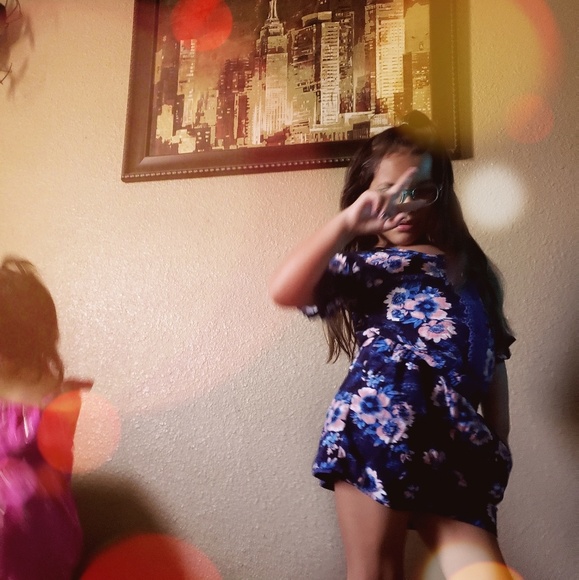 Meet your Posher, Mandii - Picture 2 of 2